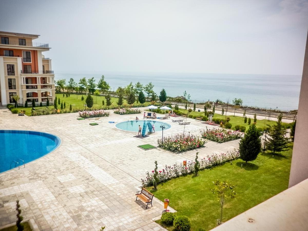 Prestige Fort Beach - Premium Apartments Sveti Vlas Exteriér fotografie